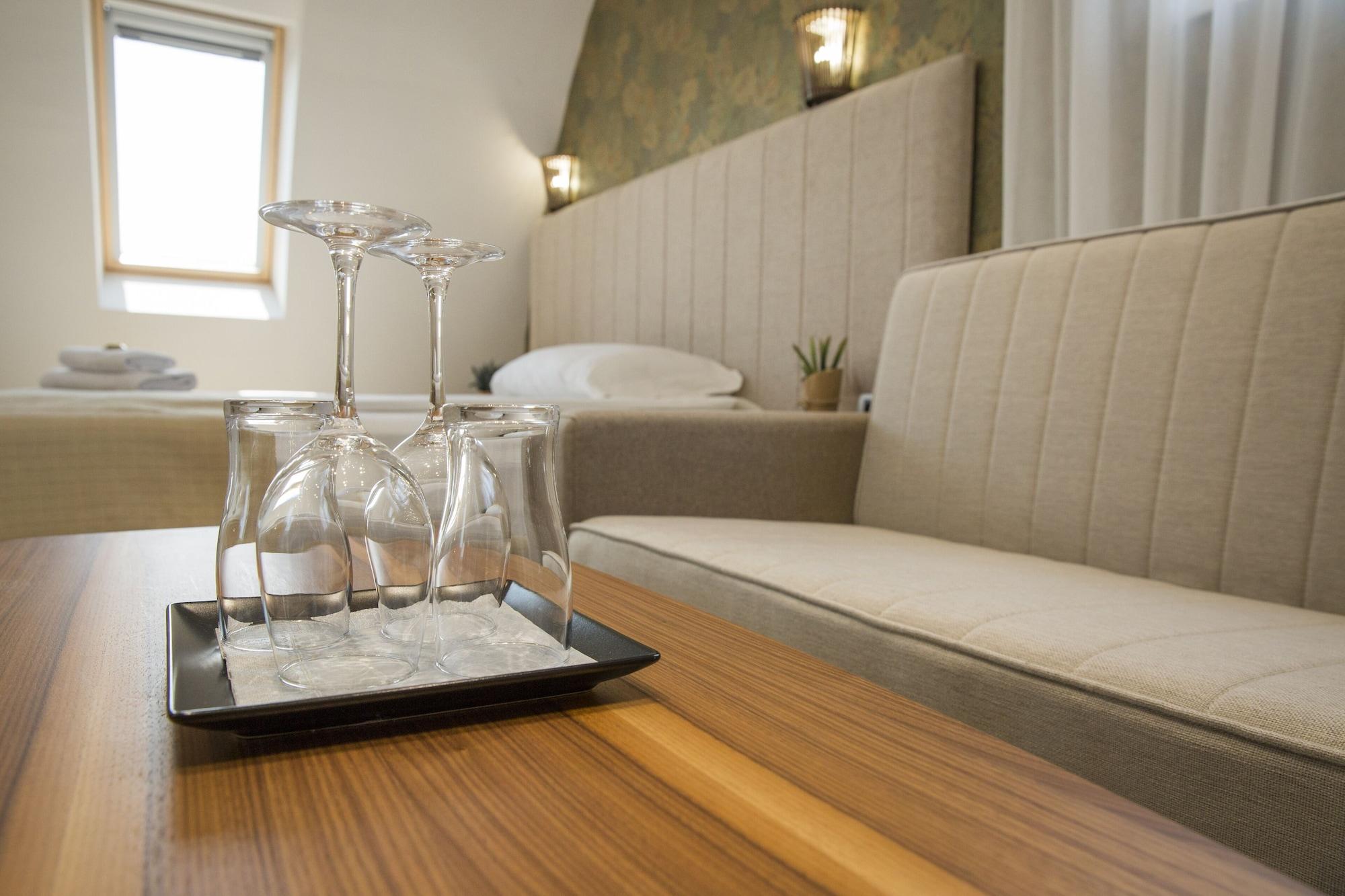 Garni Boutique Hotel Arta Novi Sad Exteriör bild