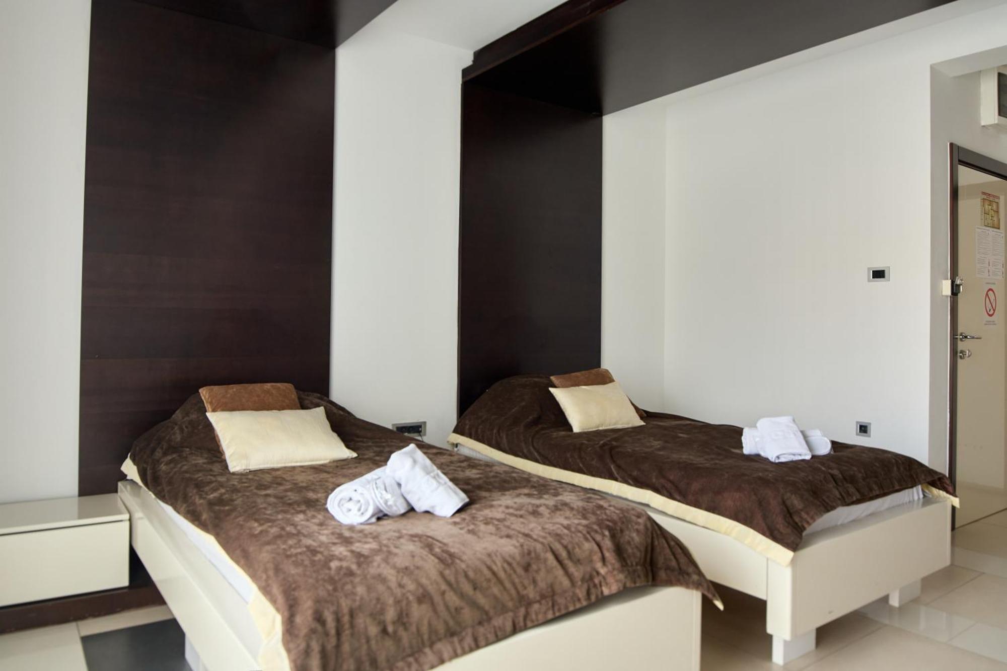 Garni Boutique Hotel Arta Novi Sad Exteriör bild