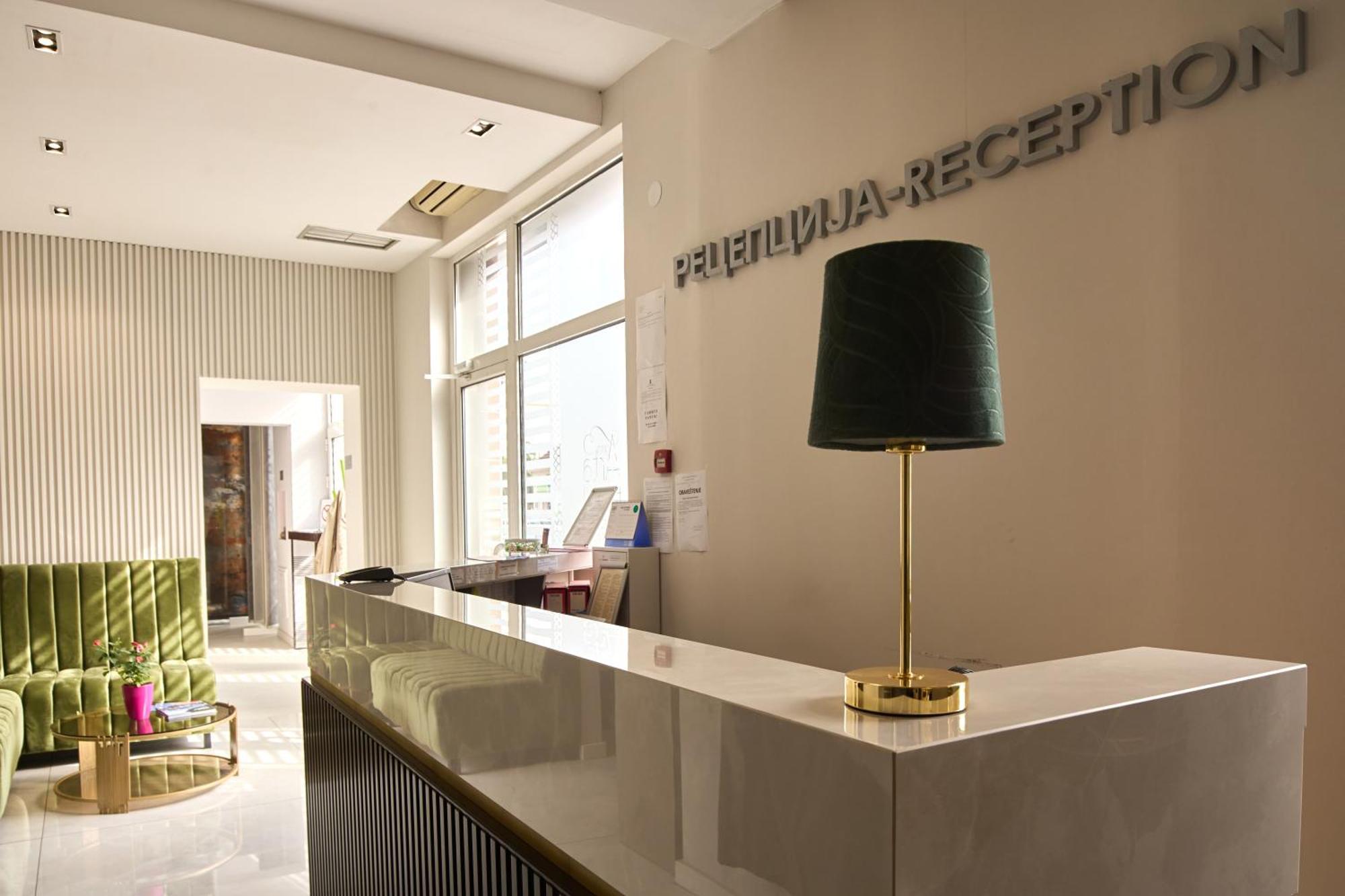 Garni Boutique Hotel Arta Novi Sad Exteriör bild