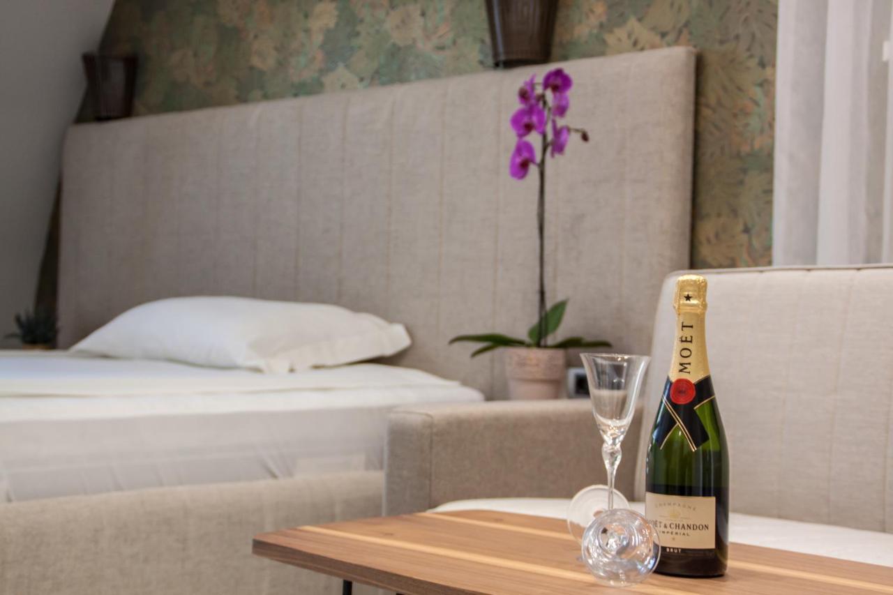 Garni Boutique Hotel Arta Novi Sad Exteriör bild