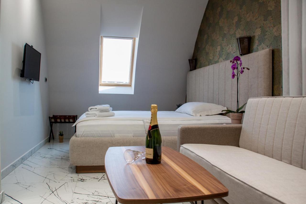 Garni Boutique Hotel Arta Novi Sad Exteriör bild